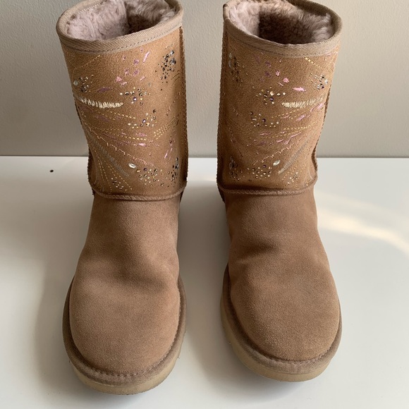 UGG Classic Gold Short Burst Boot - Picture 2 of 13